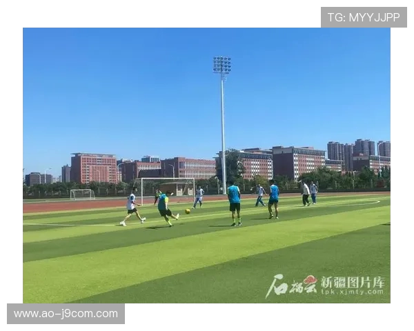 聚焦俱乐部视频足球展现绿茵激情与团队精神的全新视觉盛宴 聚焦俱乐部视频足球展现绿茵激情与团队精神的全新视觉盛宴